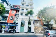 Building mặt tiền 167 trương định, p9. q3