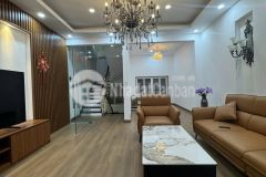 Bán nhà quan nhân thanh xuân, phân lô gần đường ô tô, mặt tiền rộng, nội thất đẹp.