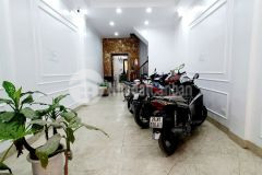 Bán nhà mới 6 tầng thang máy thông sàn, phân lô đường ô tô thông, phố hoàng đạo thành.