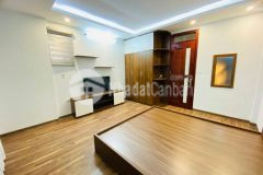 Nhà đẹp giáp nhị hoàng mai lô góc thoáng, ngõ nông