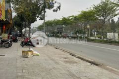 Bán 104 m2 đất mặt đường lê trọng tấn, hà đông tặng nhà giá chỉ 30 tỷ bao thuế phí