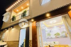 Bán nhà 2 tầng hẻm xe hơi đường quang trung p8 gò vấp