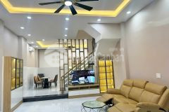 Nhà đẹp ở liền 2 lầu hẻm 300 nguyễn văn linh, bình thuận, quận 7