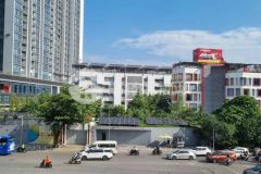 Cực hiếm mặt phố kim mã 35m2 3 tầng kinh doanh chỉ 15.9 tỷ ngay metropolis liễu giai