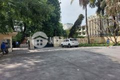 Gần 60m2 mặt đường trần cung hoàng quốc việt kinh doanh sầm uất ngày đêm bất chấp các mặt hàng