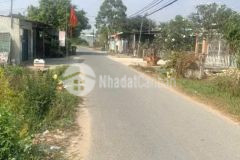 Vàng lên cao quá nên bán căn nhà 150m2 ở củ chi giá 687 triệu để mua vàng cưới vợ cho con.