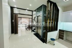 Cho thuê nhà 6 tầng võng thị, hồ tây, thang máy, ô tô 45m, mt 5m, full nội thất, văn phòng, hộ gia đ