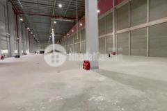 Cho thuê 3000m2 kho tại đt379. huyện văn giang. hưng yên