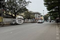 Bán đất mặt phố lê duẩn. hoàn kiếm. lô góc. ô tô. vỉa hè. dt 220m2. mt 6,3m. giá 76 tỷ.