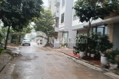 Chỉ 13.2 tỷ có 50m2 đất phân lô, vỉa hè rộng, ô tô tránh gần công viên.