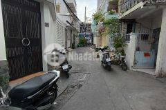 Sát quận 1 nhà đẹp vào ở ngay 40m2 nhỉnh 4 tỷ