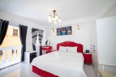 Bán gấp khách sạn 35 phòng bãi sau cách biển thùy vân 100m