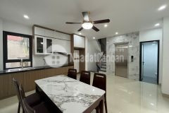 Ban nha phô vu trong phung thanh xuân, 6 tầng thang máy mới, ngõ thông