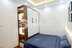 Bán nhà giải phóng tx, dt 35m, giá hơn 7 tỷ,oto đỗ gần, ngõ nông ba gác đỗ cửa