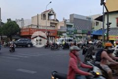 Bán nhà cấp 4 tân phú 4x19m gần ngã tư hoà bình, lũy bán bích khu vực dân cư sầm uất