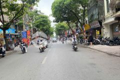 Nhà mới phố cổ ngọc lâm 55m, 7t, mt4m, thang máy, kinh doanh, ô tô tránh.