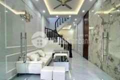 Bán gấp nhà nguyễn văn cừ, long biên 38m2, 5t chỉ 6,35 tỷ cách ô tô đỗ 35m