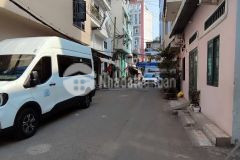 Đường phan đăng lưu, phú nhuận nhà 3tầng 35m2 5p ngủ hẻm 4m giá chỉ 4.5tỷ