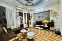 Nhà 4 tầng cực đẹp sát mặt phố cầu giấy 50m2 gần 14 tỷ