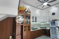 Nhà lô góc 2 mặt tiền đường thiết kế hiện đại tặng lại toàn bộ nội thất mới đẹp kd mọi ngành ng