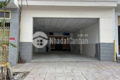 Nhà mặt tiền rộng, vị trí kinh doanh đắc địa gần quốc lộ, thuận tiện giao thông