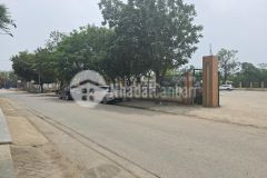 Đài biuy nỗđông anhdt 47m²mt 5,4mô tô vào đấtgần nhà vh