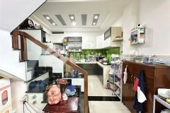 Bán nhà ngay ga t3 cộng hòa, lô góc hxh, vi trí kd,3 tầng, 42m2, tn 220trnăm,7.8 tỷ