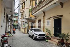 Bán nhà phân lô ô tô tránh phố lạc long quân 26m2, 5 tầng lô góc 2 mặt tiền giá chỉ 7.4 tỷ