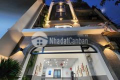 Bán tòa chdv trích sài 76m2 x 7t thang máy oto đỗ cửa vài bước ra hồ tây