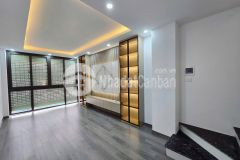 Bán nhà ngõ lạc long quân giá 8.6 tỷ, 33m2x6t, thang máy, ở luôn