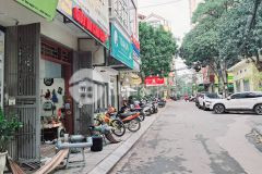 Bán nhà đỗ quang. cầu giấy. ô tô. vỉa hè. dt 40m2. mt 3,5m. 4 tầng. giá 119,4 tỷ.