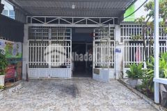 Cần tiền bán nhanh căn nhà 1 trệt 1 lầu trả nợ ở quận 12 giá 850 triệu.