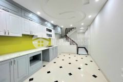 Siêu phẩm. bán nhà kim giang, hoàng mai. 38m2 x 7 tầng. thang máy. gần phố. hơn 8 tỷ.