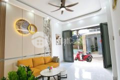 Nhà mới ở ngay 3 tầng 51m2 ngay ngã 4 luỹ bán bích, hoà bình hẻm sạch sẽ, an ninh