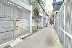 Bán nhà p11 tân bình, gần nhà thờ phú trung đối diện chợ sỉ tân bình