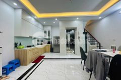 Ngã tư trương định 34m² mt 5.5m 5 tầng thang máy nội thất chỉ 7.99 tỷ.