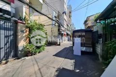 Nhà đẹp quận 11 ngay vòng xoay lê đại hành hẻm trước nhà 5m an ninh dân trí hơn 7 tỷ