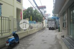 Tôi bán nhà ngõ 70 ngọc trục ô tô tránh cạnh đường lê quang đạo 40m2 chỉ 6.79 tỷ. lh 0989626116