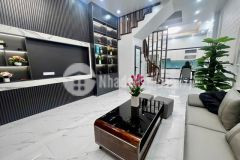 Bán nhà vân hồ ô tô tránh, kinh doanh 8.3 tỷ