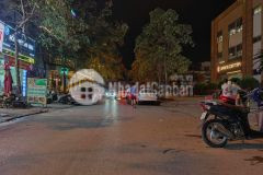 Tân tây đô đảng cấp phố vip kinh doanh via hè 3 ô tô tránh