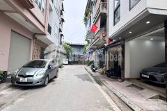 Nhà đẹp 2 mặt thoáng đường ô tô tránh khu quân đội tư đình dt 32m2. giá 9.6 tỷ