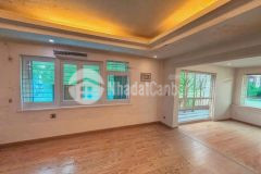 Mặt hồ ôtô tránh lô góc 3 thoáng 64m 15xtỷ ngọc lâm long biên kinh doanh cực đỉnh