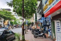 Cần bán nhà mặt phố ngọc lâm long biên 85m 26xtỷ vỉa hè rộng kinh doanh bất chấp