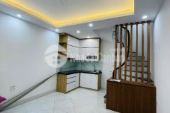 Bán nhà trần khát chân mặt ngõ thông thuận tiện, dt 25m 5t giá 5.8 tỷ sđcc