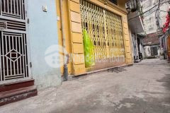 Bán nhà ngõ minh khai hai bà trưng chỉ 4.39 tỷ dt 32m² mt 6m 2 tầng 2 ngủ.