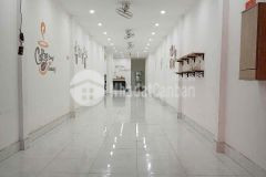 Cho thuê nhà mặt tiền đường 304 ngay ngã 3 quang trung dài 30m giá 20 triệu