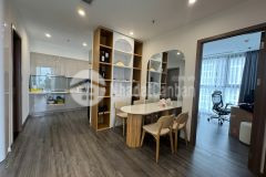 Siêu phẩm căn góc tòa r1.01 tầng đẹp hướng đông bắc đông nam căn góc chỉ 4,83 tỷ bp