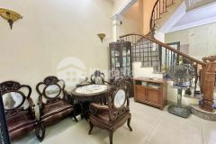 Bán nhà phố vọng hai bà trưng, phân lô cực đẹp, đường ô tô thông, 4 tầng diện tích rộng.