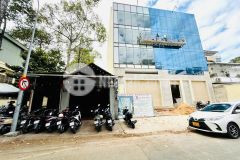 Bán tòa nhà building văn phòng mặt tiền trung tâm quận 5. số 1 tăng bạt hơ, phường 12, quận 5