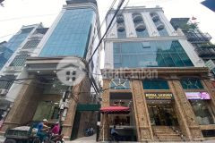 Bán nhà mặt hồ hoàng cầu, 2 thoáng, 282m2 5 tầng, mt 7.5m, 138 tỷ